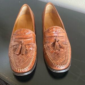 Johnston & Murphy men’s shoes. Size 10.5 medium . Super fun and stylish !